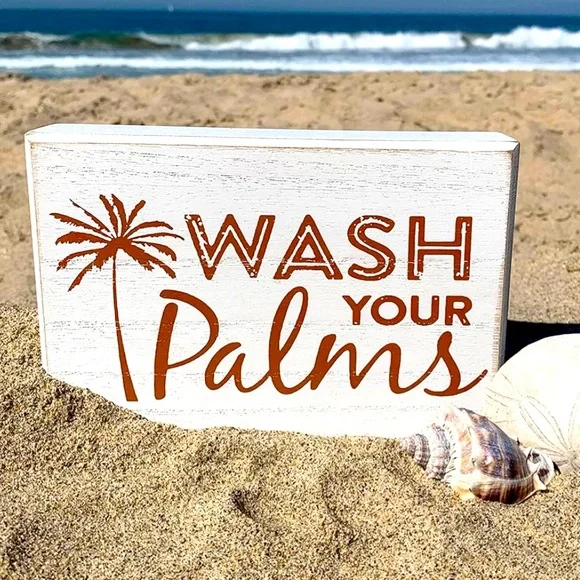 CUTE! Wood Bathroom Sign 🌴 - Picture 1 of 3